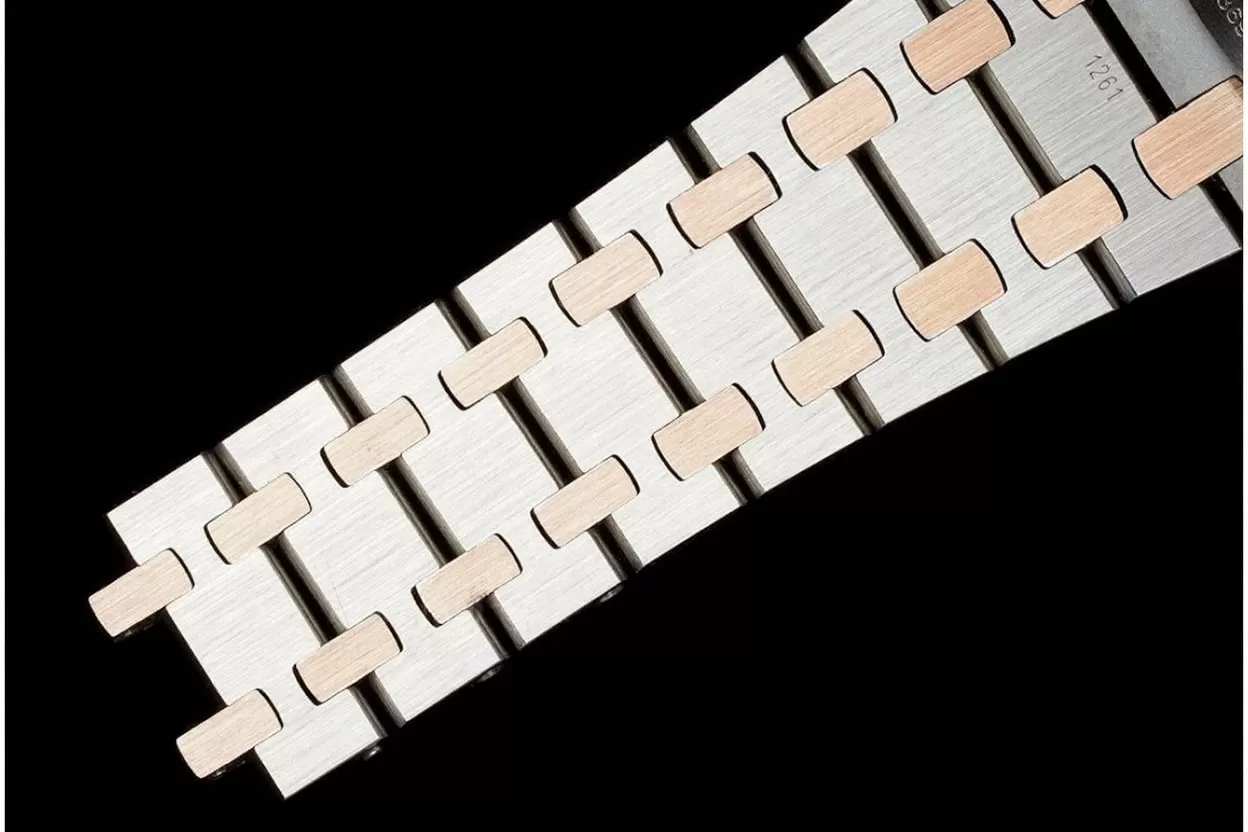Royal Oak Ladies 67650 33mm RG / SS White ZF Swiss Qtz - Image 17