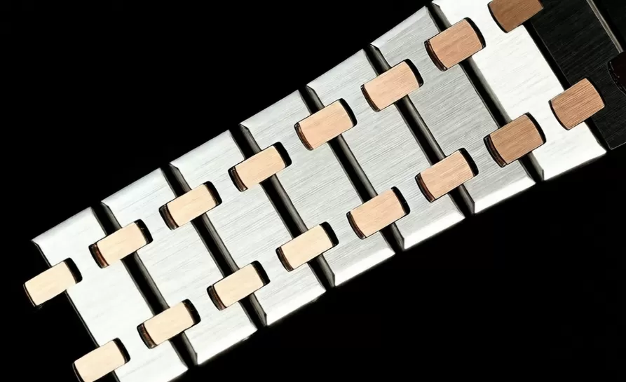 Royal Oak Ladies 67650 33mm RG / SS White ZF Swiss Qtz - Image 16