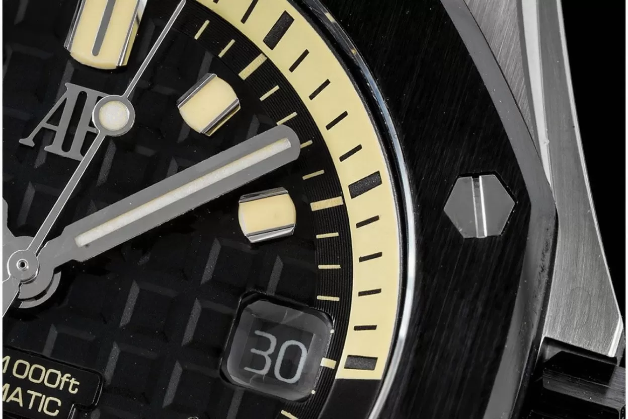 Royal Oak Offshore Diver 15720 42mm SS / RU Black / Stk ZF A4308 - Image 4