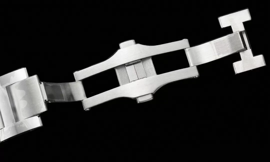 Ballon Bleu De Cartier 2022 42mm SS / SS White Dial V6F A2824 - Image 17