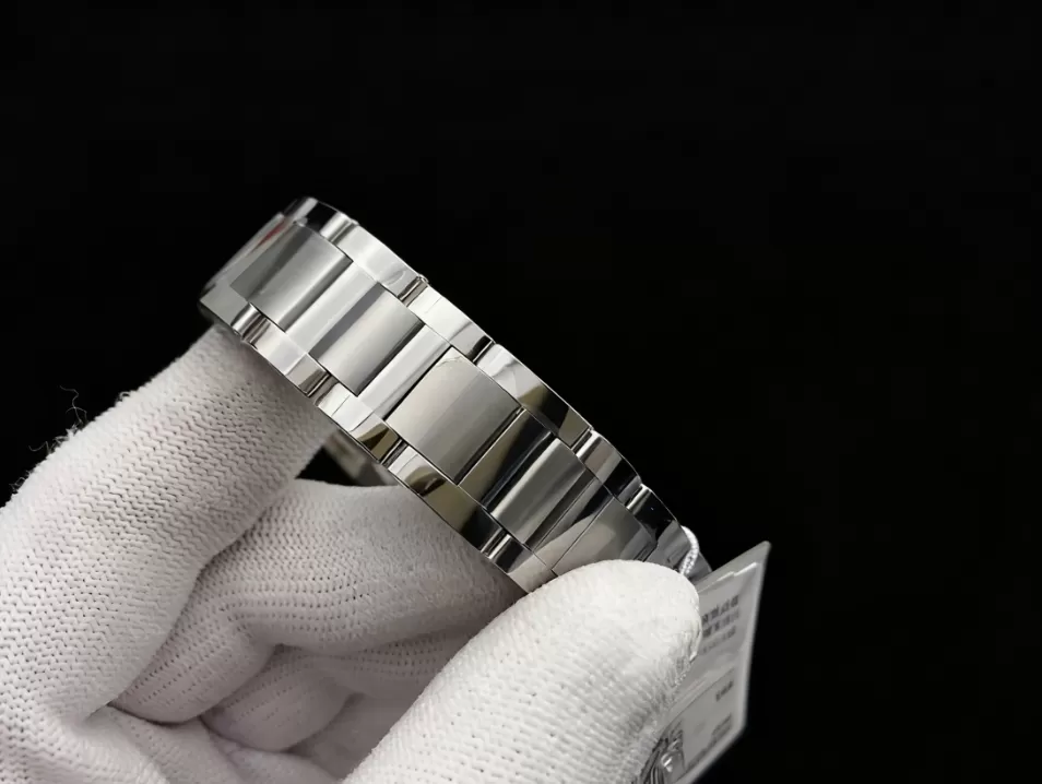 Ballon Bleu De Cartier 36mm SS / SS White Dial V6F NH05 - Image 4