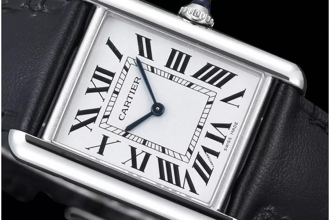 Tank Must SS / LE White Dial On Black Leather Strap K11F Quartz - Image 4