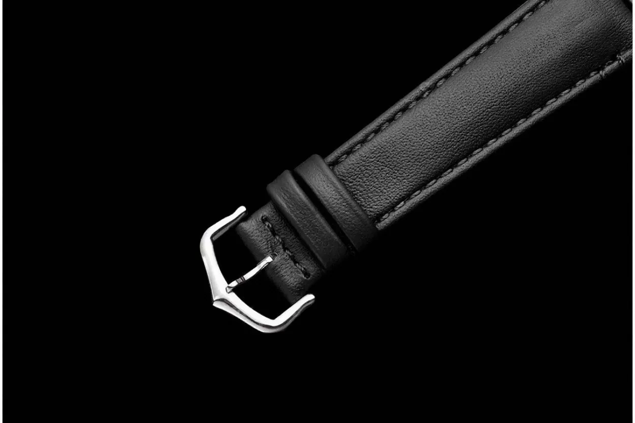 Tank Must SS / LE White Dial On Black Leather Strap K11F Quartz - Image 17