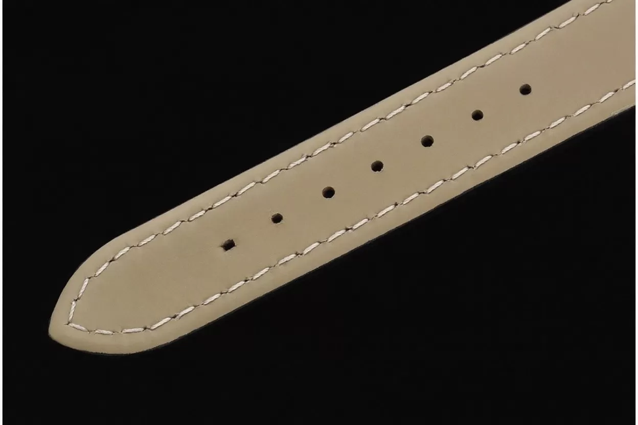 Tank Must 22mm SS / LE White Dial AF Quartz - Image 15