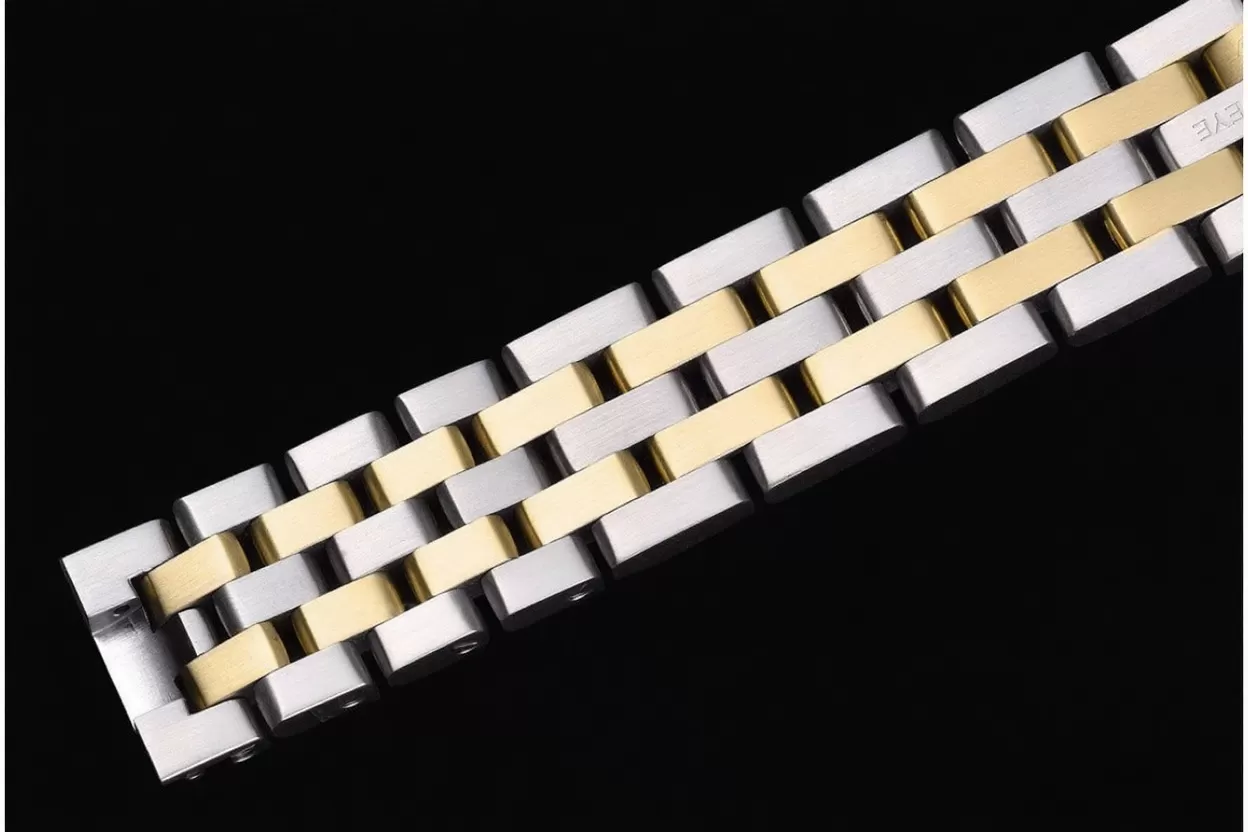 Panthere Secrete De Ladies 27mm YG / SS White Dial 8848F Swiss Qtz - Image 14