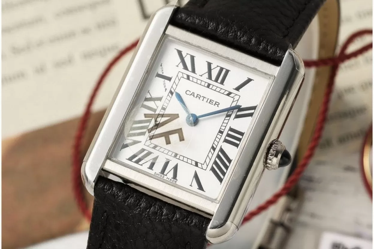 Cartier ?C Tank Solo 24.4mm White Dial on Lychee Grain Leather AF Quartz