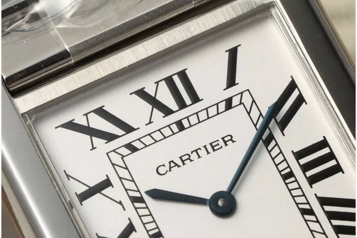 Cartier ?C Tank Solo 27.4mm SS / SS White Dial AF Quartz - Image 4