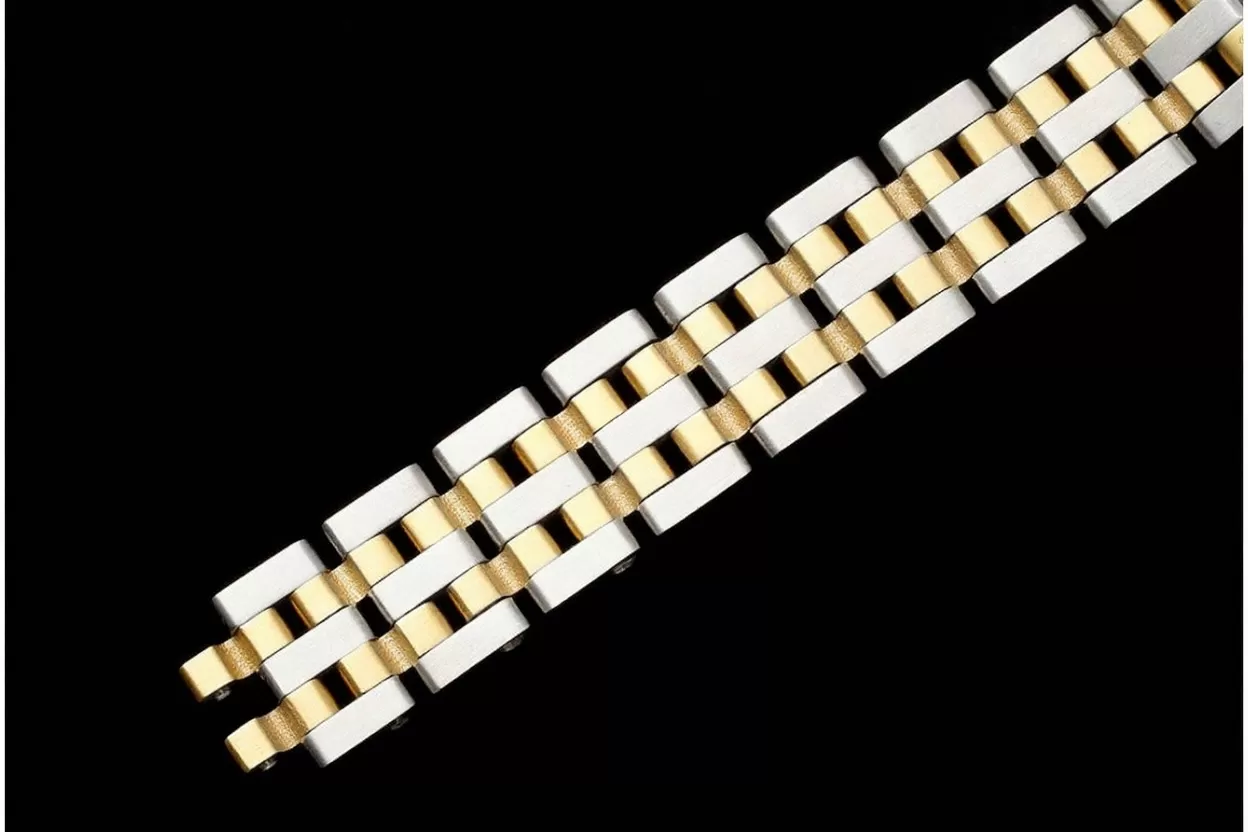 Panthere Secrete De Ladies Small 22mm YG / SS White AF Quartz - Image 15
