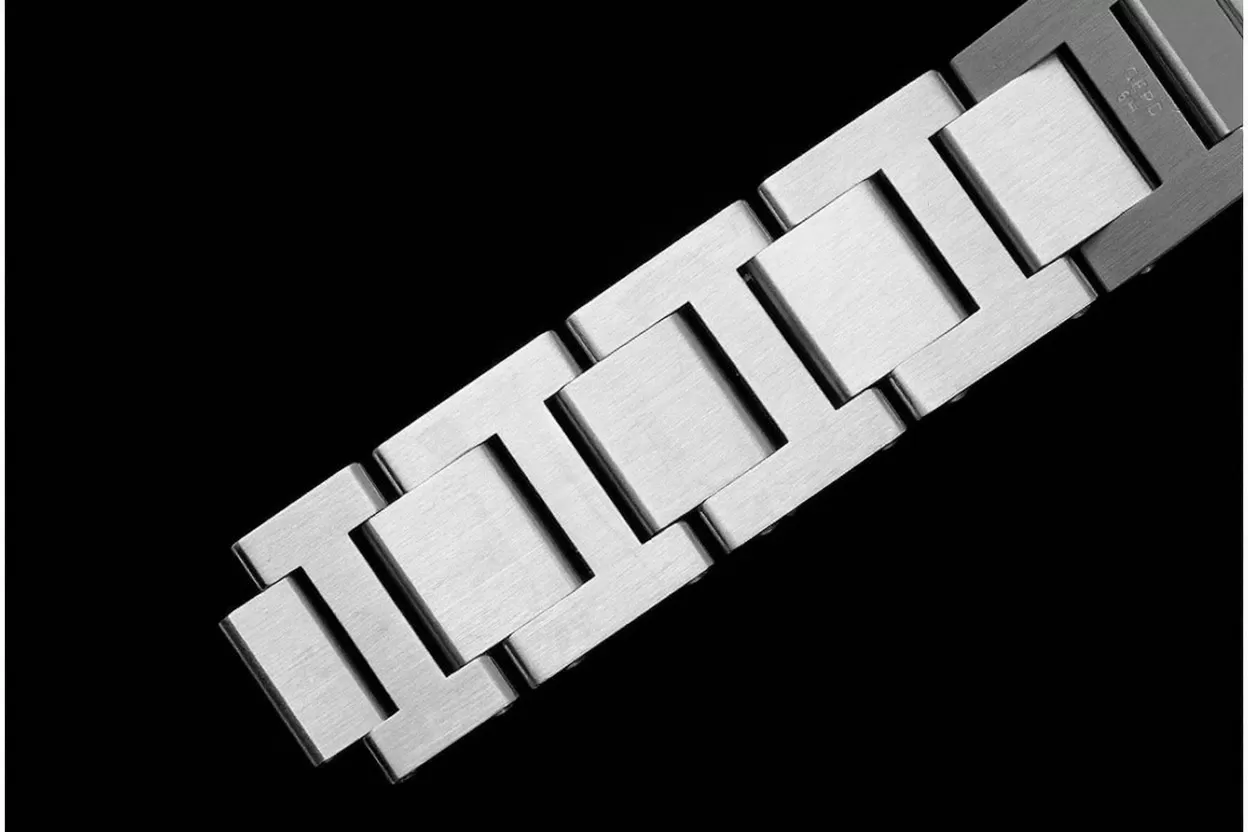 Ballon Bleu 36mm SS / SS White Dial V6F Quartz - Image 15