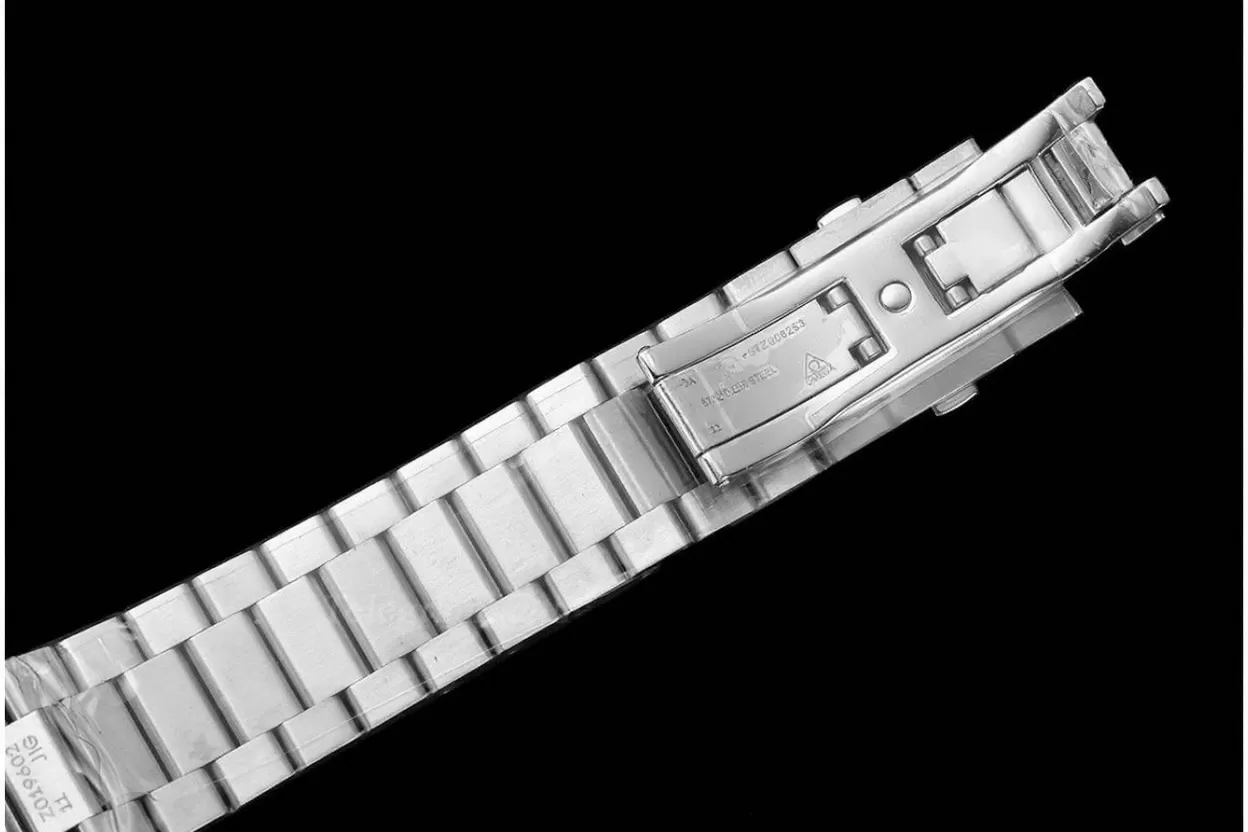 Aqua Terra 150m 2024 41mm SS / SS Black Dial VSF A8900 - Image 21