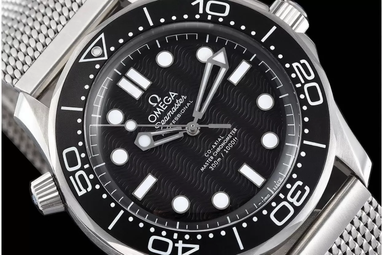 Seamaster 300m 2025 42mm SS / SS Black Dial VSF A8806 - Image 3