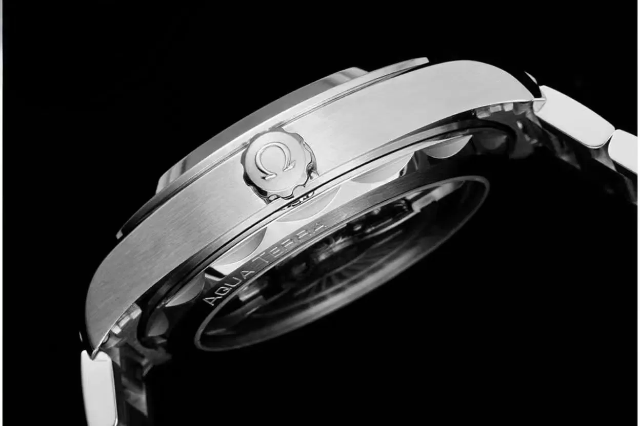 Aqua Terra 150m 41mm Master SS / SS White Dial VSF A8900 - Image 3