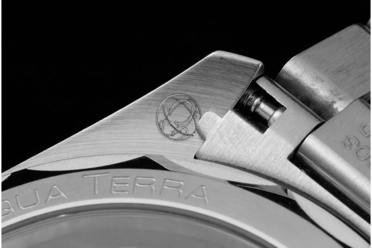 Aqua Terra 150m 41mm SS / SS White Textured VSF A8500 - Image 13