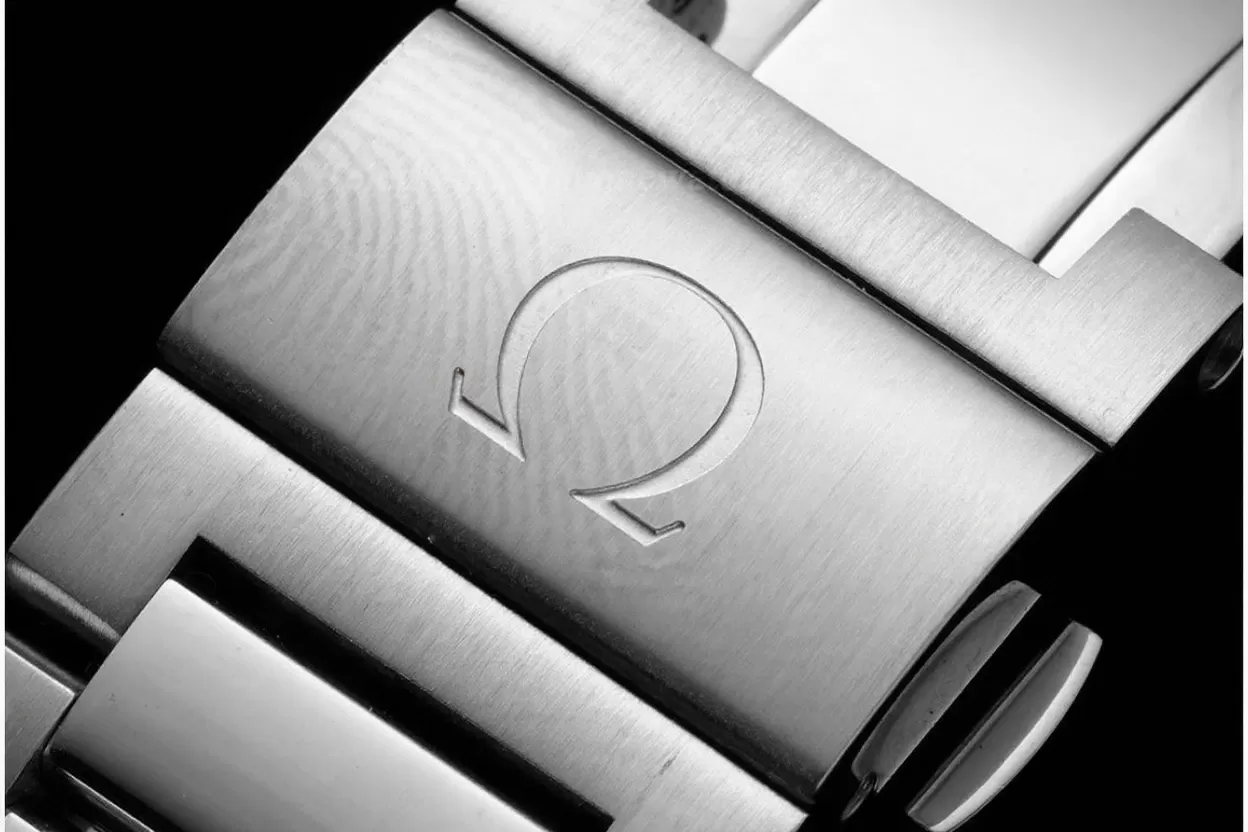 Aqua Terra 150m 41mm SS / SS White Textured VSF A8500 - Image 17