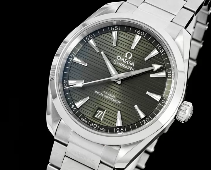 Aqua Terra 150m 41mm SS / SS Green VSF A8900