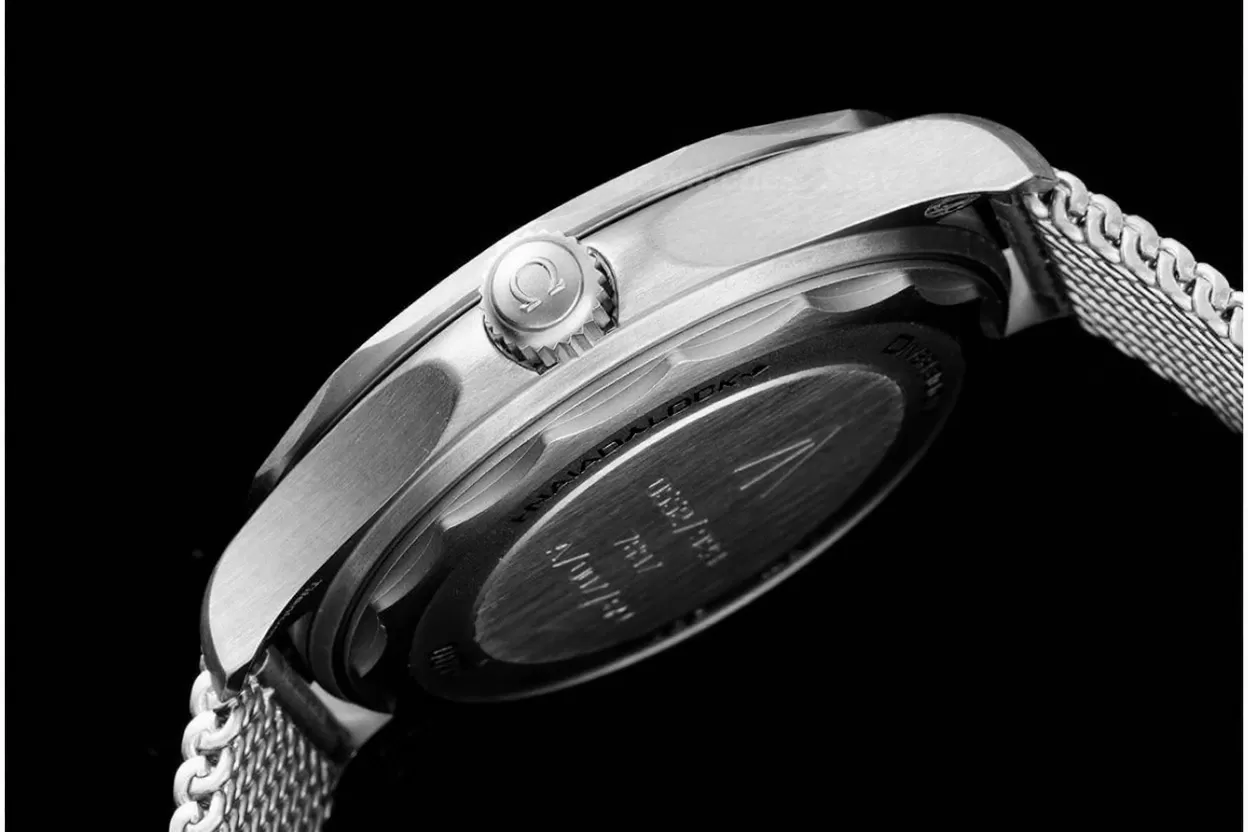 Seamaster 300m No Time To Die 007 TI / SS VSF V4 A8806 - Image 9