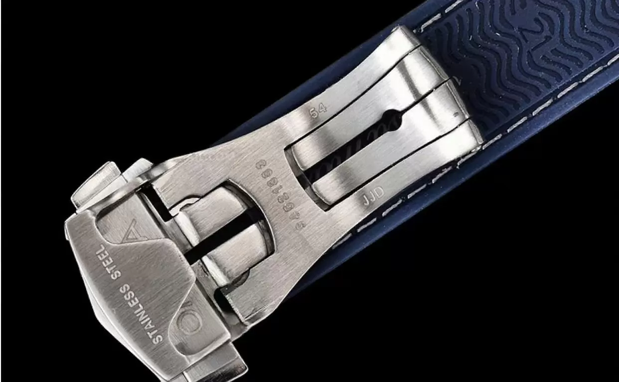 Omega ?C Planet Ocean 600M 43.5mm GMT SS / RU Blue VSF A8605 - Image 10