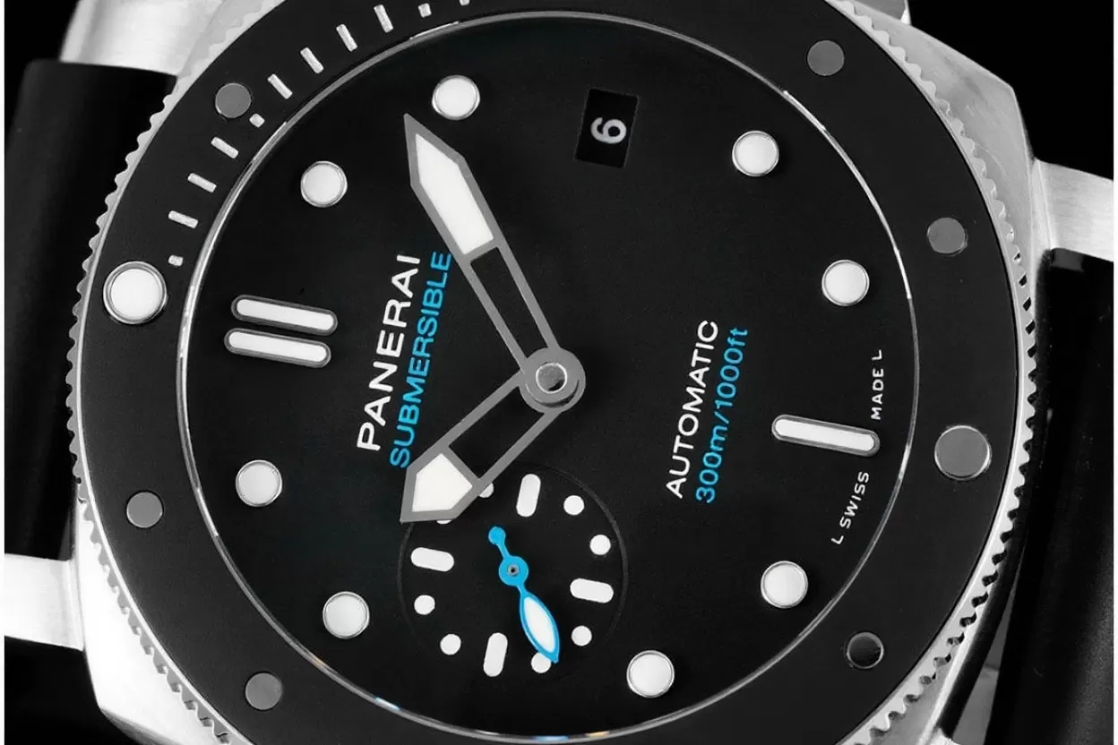 PAM683 Submersible 42mm SS / RU Black VSF P900 - Image 4