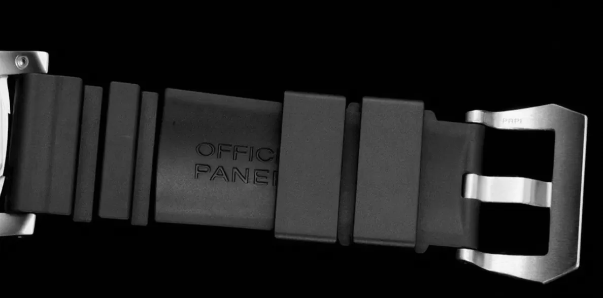 PAM683 Submersible 42mm SS / RU Black VSF P900 - Image 17