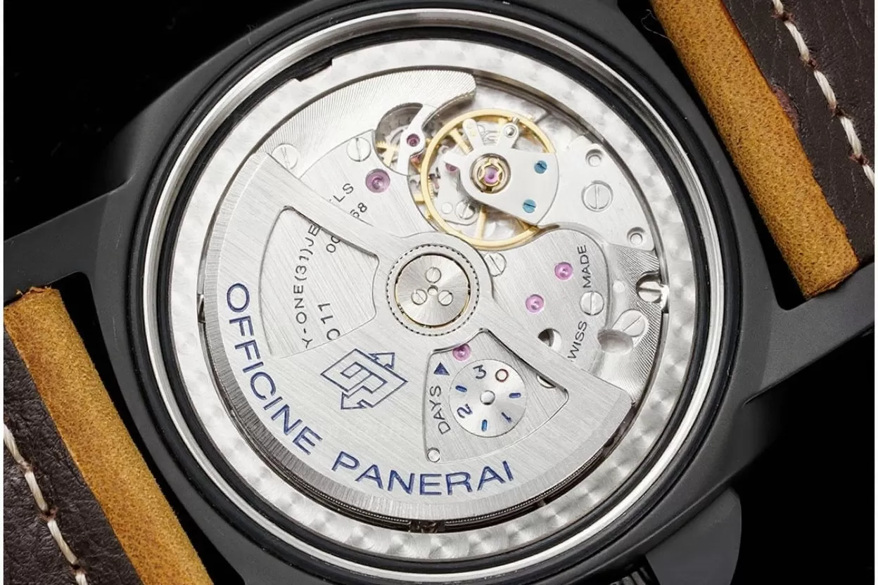 PAM1441 Luminor 3 Days GMT 44mm CER / LE VSF P9010 - Image 12
