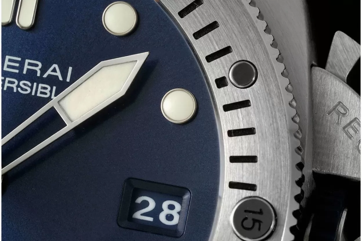 Submersible PAM1391 Luna Rossa 44mm SS / RU Blue Dial VSF P900 - Image 4