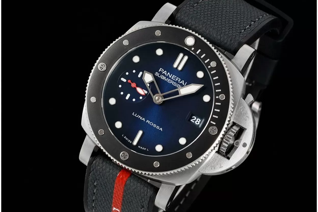 Submersible PAM1565 Luna Rossa 42mm SS / RU Blue Dial VSF P900