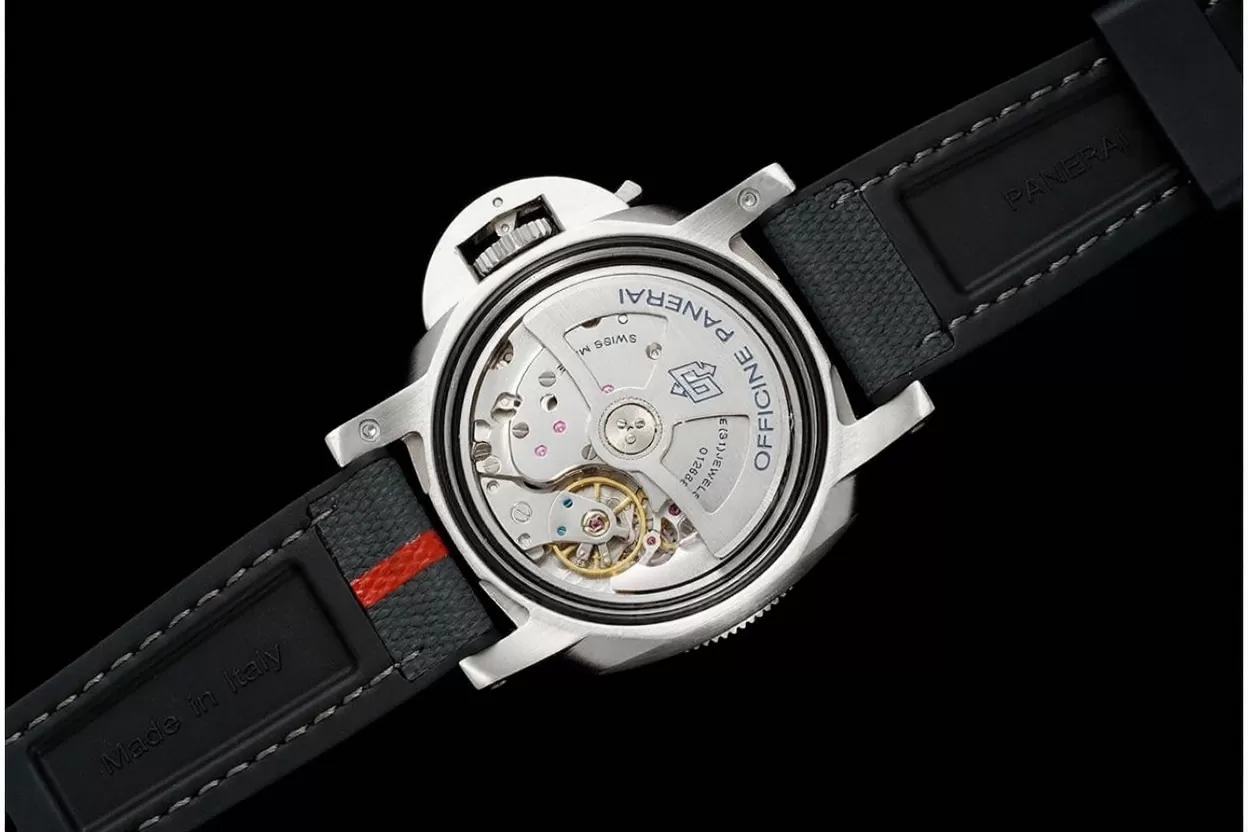 Submersible PAM1579 Luna Rossa 42mm SS / RU White Dial VSF P900 - Image 8