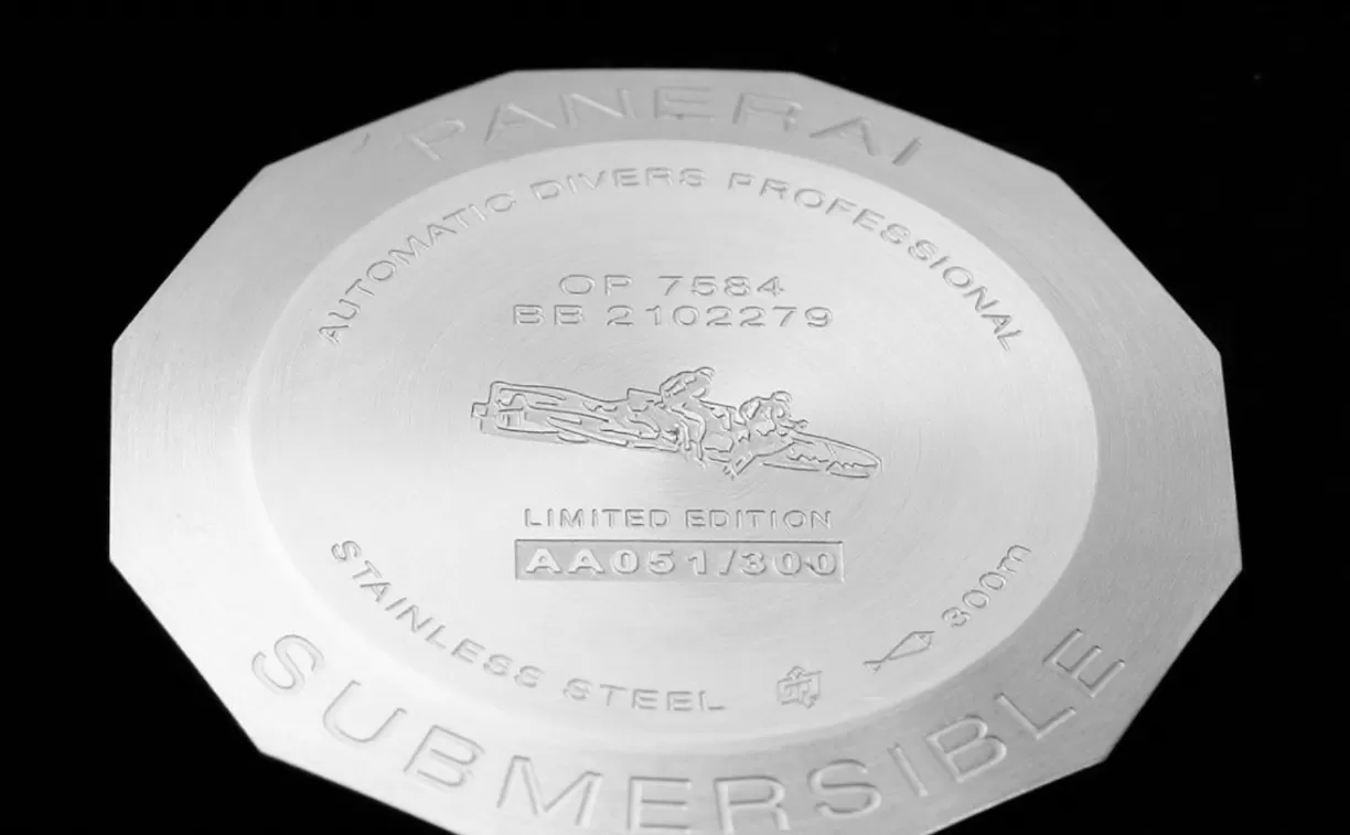 Submersible PAM1579 Luna Rossa 42mm SS / RU White Dial VSF P900 - Image 13