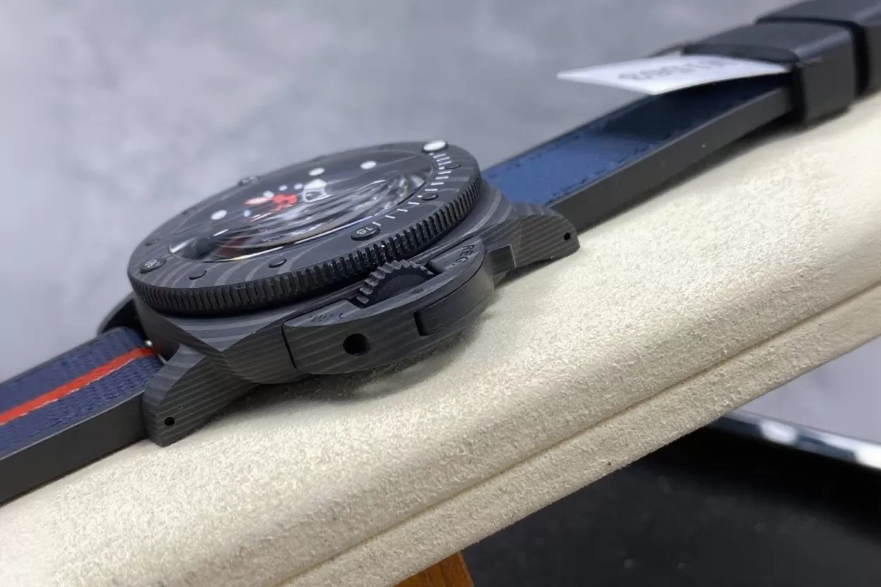 Submersible PAM1563 42mm Carbon / NY Blue Dial VSF P900 - Image 6