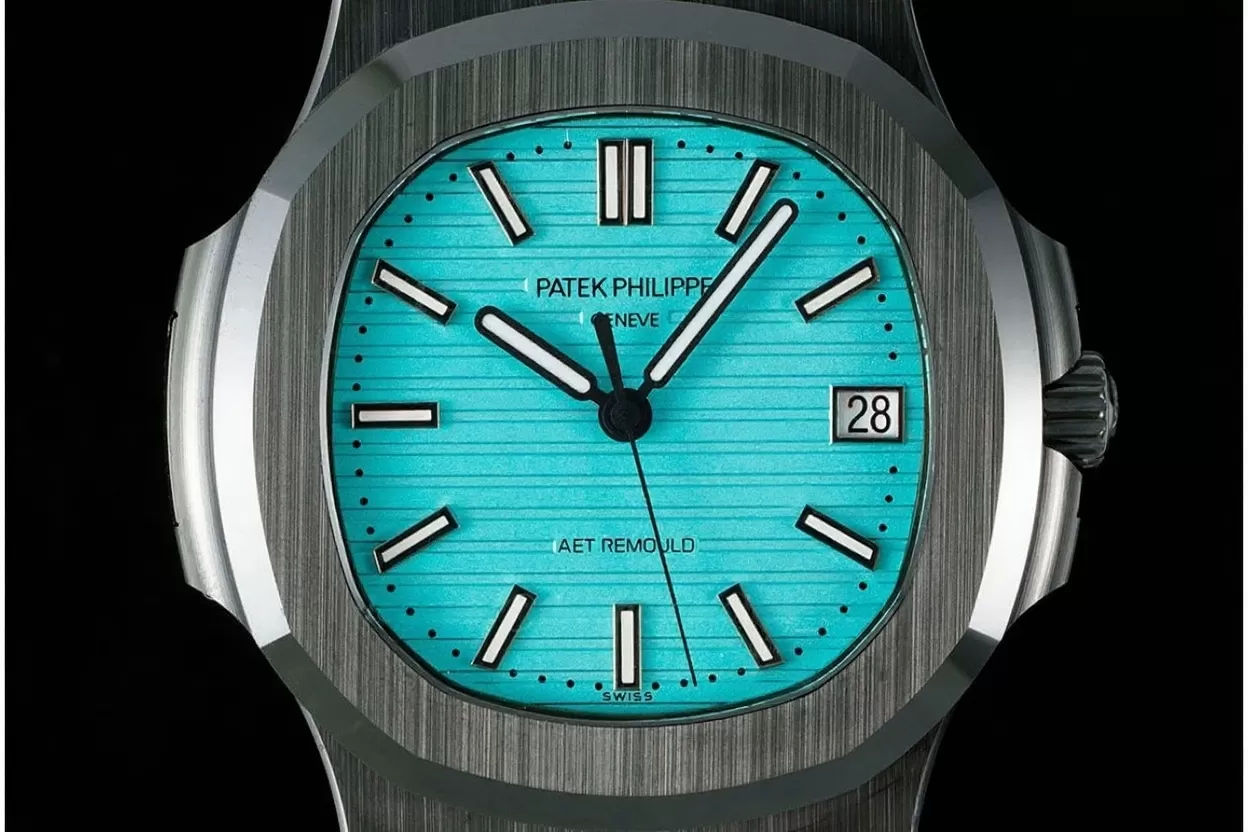Nautilus AET 5711 40mm Cer / RU Tiffany Blue Dial AMGF MY9015 - Image 2