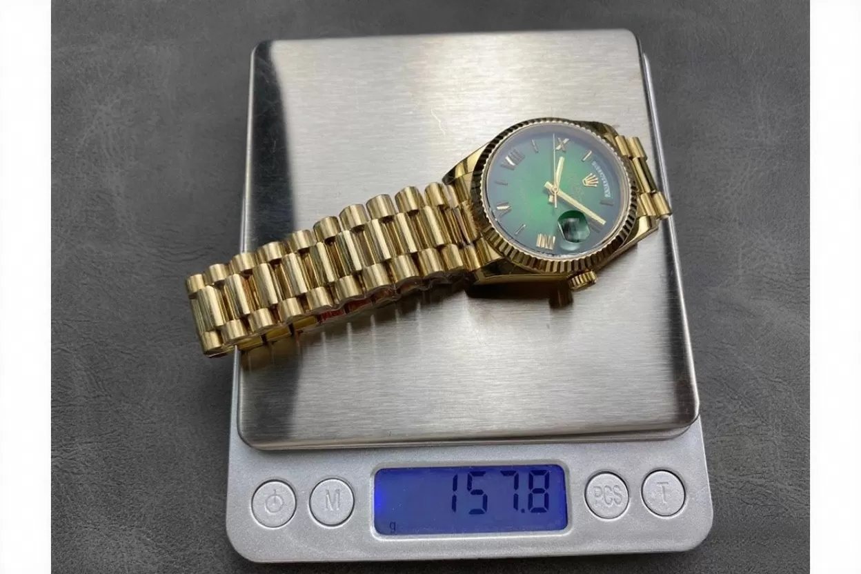 DayDate 128238 36mm YG / YG Green / Rmn QF V3 VR3255(Gain Weight) - Image 37