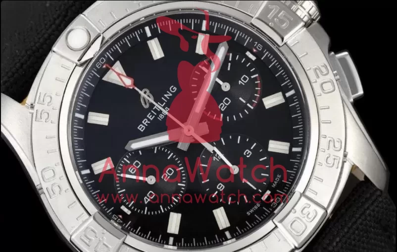 Avenger B01 Chrono 44mm SS / NY Black Dial BLSF Cal.01 - Image 4